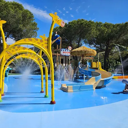 Lacona Pineta Aldeamento Turístico 3*