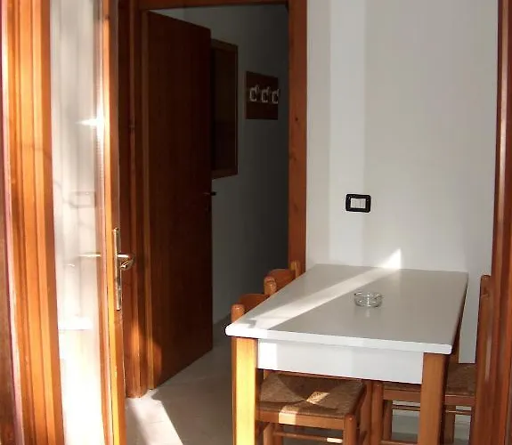 Parque de vacaciones Lacona Pineta 3*